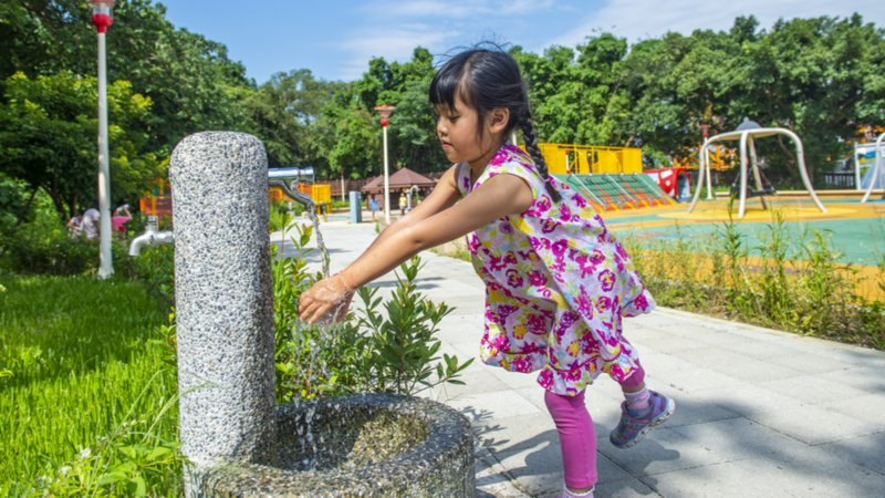 響應防疫新生活，到戶外、公園玩要注意什麼？可以露營